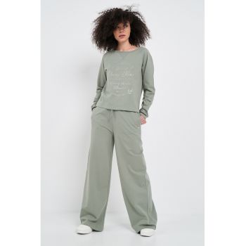 Bluza cu text si maneci raglan