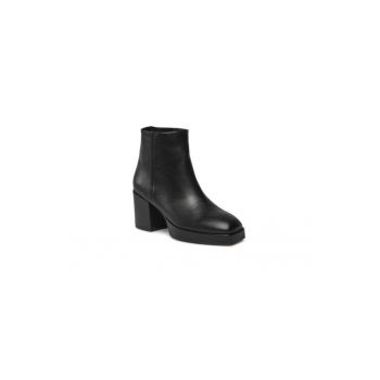 Ghete dama  303531553 - Piele naturala - 41 EU - Negru