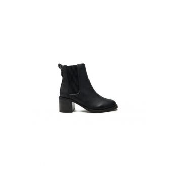 Ghete dama  304162305 - Piele naturala - 41 EU - Negru