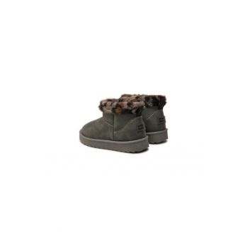 Ghete fete  304747892 - Piele ecologica - Gri