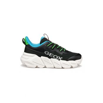Pantofi sport cu insertii de plasa