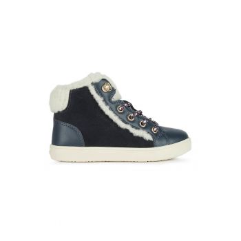 Pantofi sport mid-high de piele cu blana sintetica