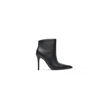 Ghete dama  304365461 - Piele naturala - 41 EU - Negru