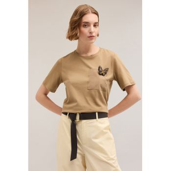 Tricou cu brosa fluture