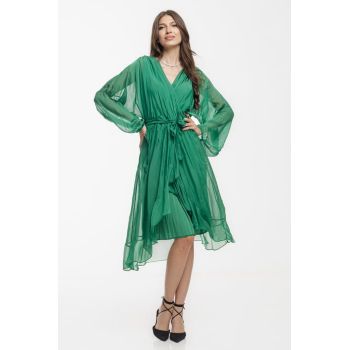 Rochie eleganta din matase naturala, cu volane si cordon in talie, verde