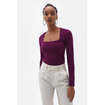 Bluza cu decolteu patrat