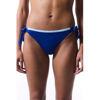 Bikini cu model uni