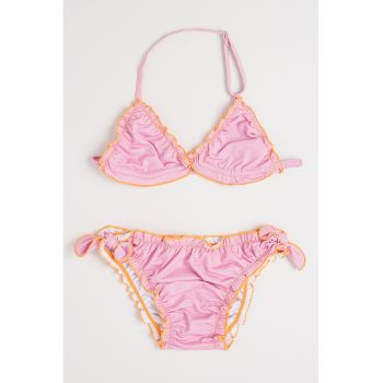 Costum de baie din doua piese cu margini contrastante