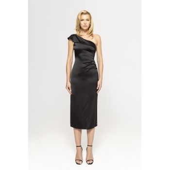 Rochie din satin cu decolteu pe un umar
