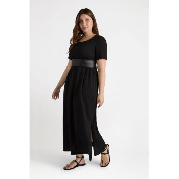 Rochie lunga cu decolteu rotund