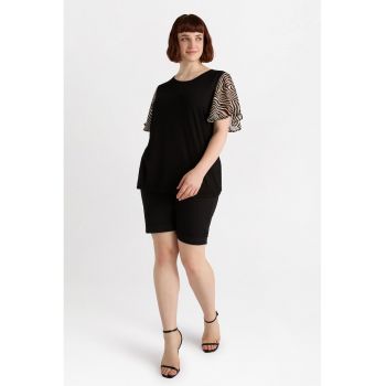 Tricou cu maneci evazate contrastante