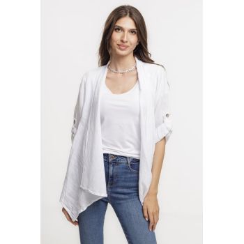 Cardigan lejer, usor cambrat din in cu colturi si maneci trei sferturi, alb
