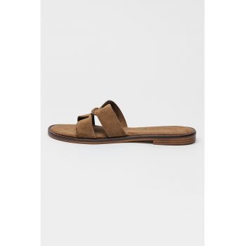 Papuci de piele