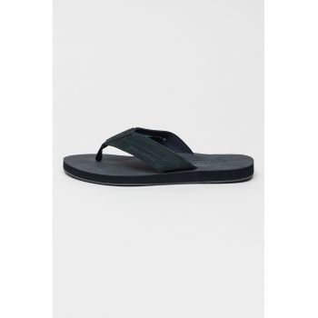 Papuci flip-flop din piele nabuc