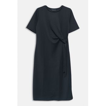 Rochie cu model uni si detaliu rasucit