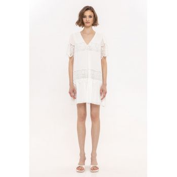 Rochie mini cu insertii brodate