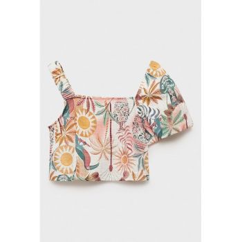 Top crop cu model grafic Top crop cu model grafic