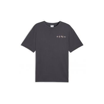 Tricou cu decolteu la baza gatului si imprimeu grafic
