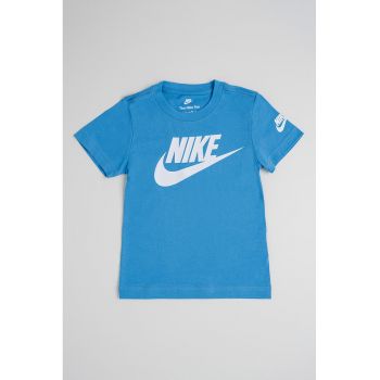 Tricou cu decolteu la baza gatului si logo