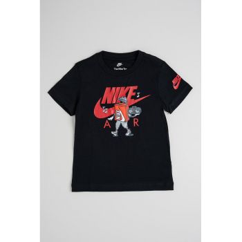 Tricou cu model grafic