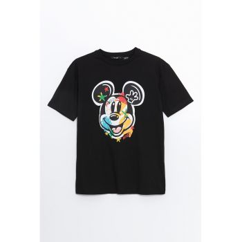 Tricou regular fit cu model grafic