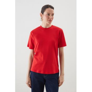 Tricou uni cu decolteu la baza gatului