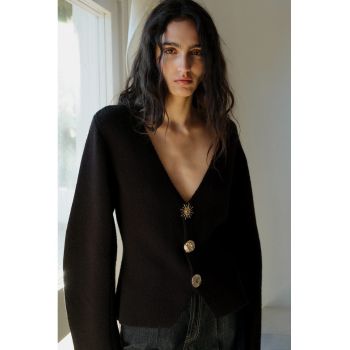 Cardigan cu nasturi bijuterie
