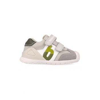 Pantofi sport cu insertii din piele intoarsa