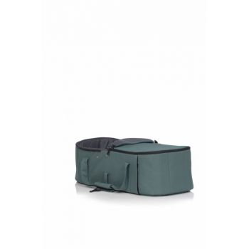 Port bebe Easy Go Echo Carrier, cu intaritura si manere pentru transport, cu husa de picioruse si capotina, dimensiune 75 x 30 x 20 cm, Sage Green Port bebe Easy Go Echo Carrier, cu intaritura si manere pentru transport, cu husa de picioruse si capotina, dimensiune 75 x 30 x 20 cm, Sage Green