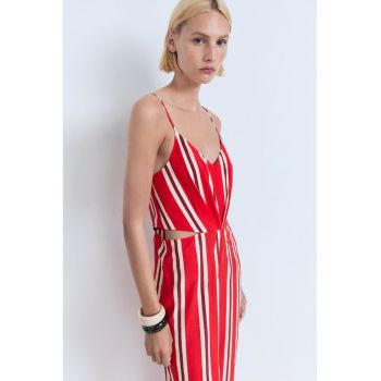 Salopeta cu croiala ampla si model in dungi