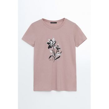 Tricou cu decolteu la baza gatului si imprimeu