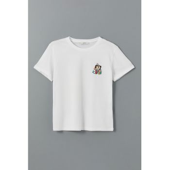 Tricou de bumbac cu imprimeu pe spate si decolteu la baza gatului