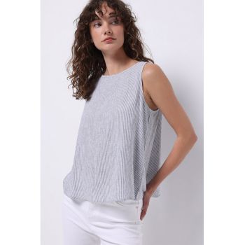 Bluza cu aspect petrecut si model in dungi