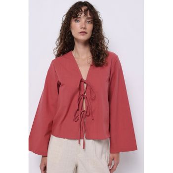 Bluza cu decolteu in V si snururi