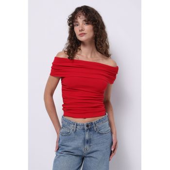 Bluza cu decolteu pe umeri