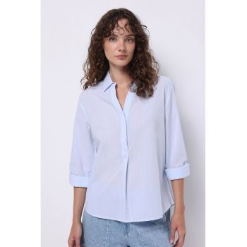 Camasa regular-fit cu guler ascutit