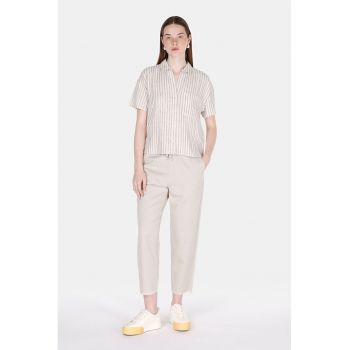 Pantaloni crop din amestec de lyocell