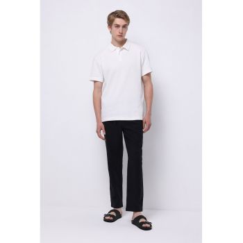 Pantaloni cu talie elastica si talie medie