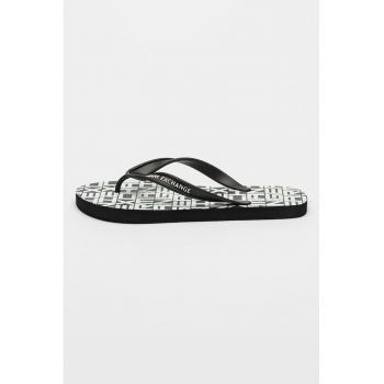 Papuci flip-flop de cauciuc
