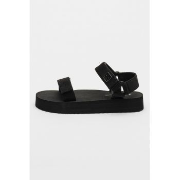 Sandale textile cu velcro