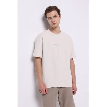 Tricou lejer cu model uni