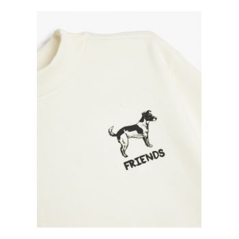 Bluza de trening cu decolteu la baza gatului si model grafic