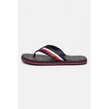 Papuci flip-flop cu detaliu logo