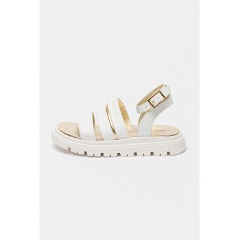 Sandale cu talpa flatform si catarama