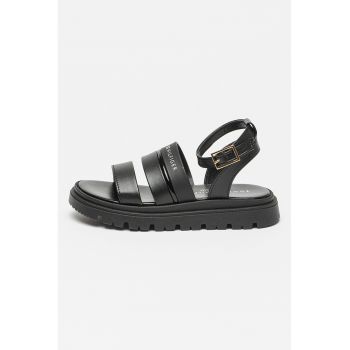 Sandale cu talpa flatform si catarama