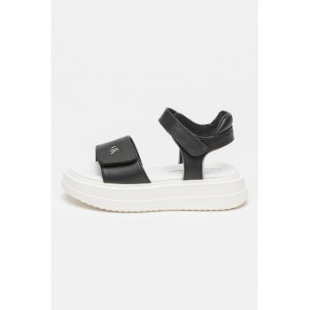 Sandale din piele ecologica cu inchidere velcro si platforma