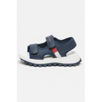 Sandale din piele ecologica cu talpa flatform si inchidere velcro