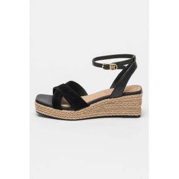 Sandale din piele si piele intoarsa cu talpa wedge