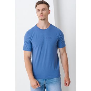Tricou cu decolteu la baza gatului pentru antrenament