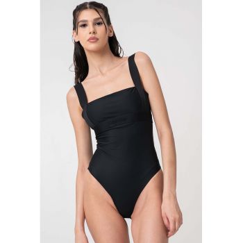 Costum de baie intreg cu decolteu patrat